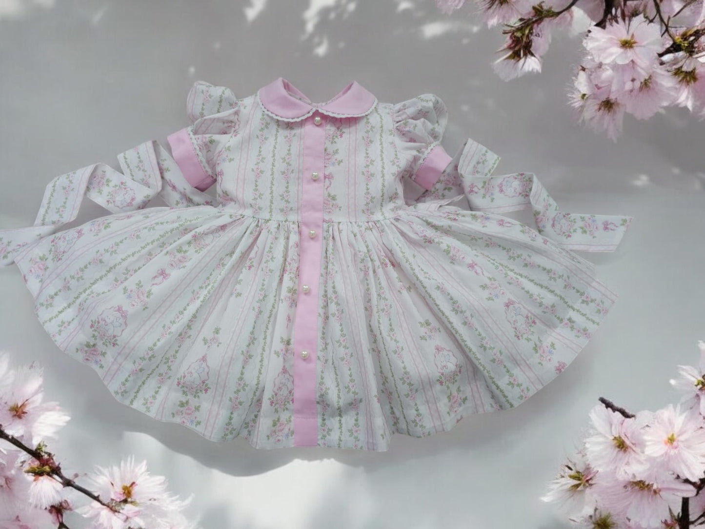 Pink floral classic dress with pearls