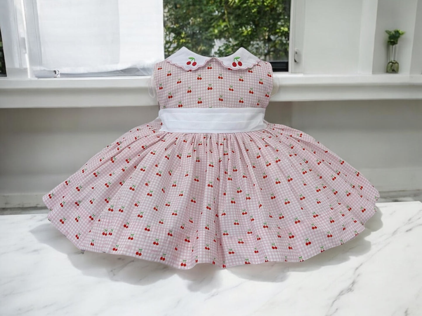 Cherry sleeveless classic