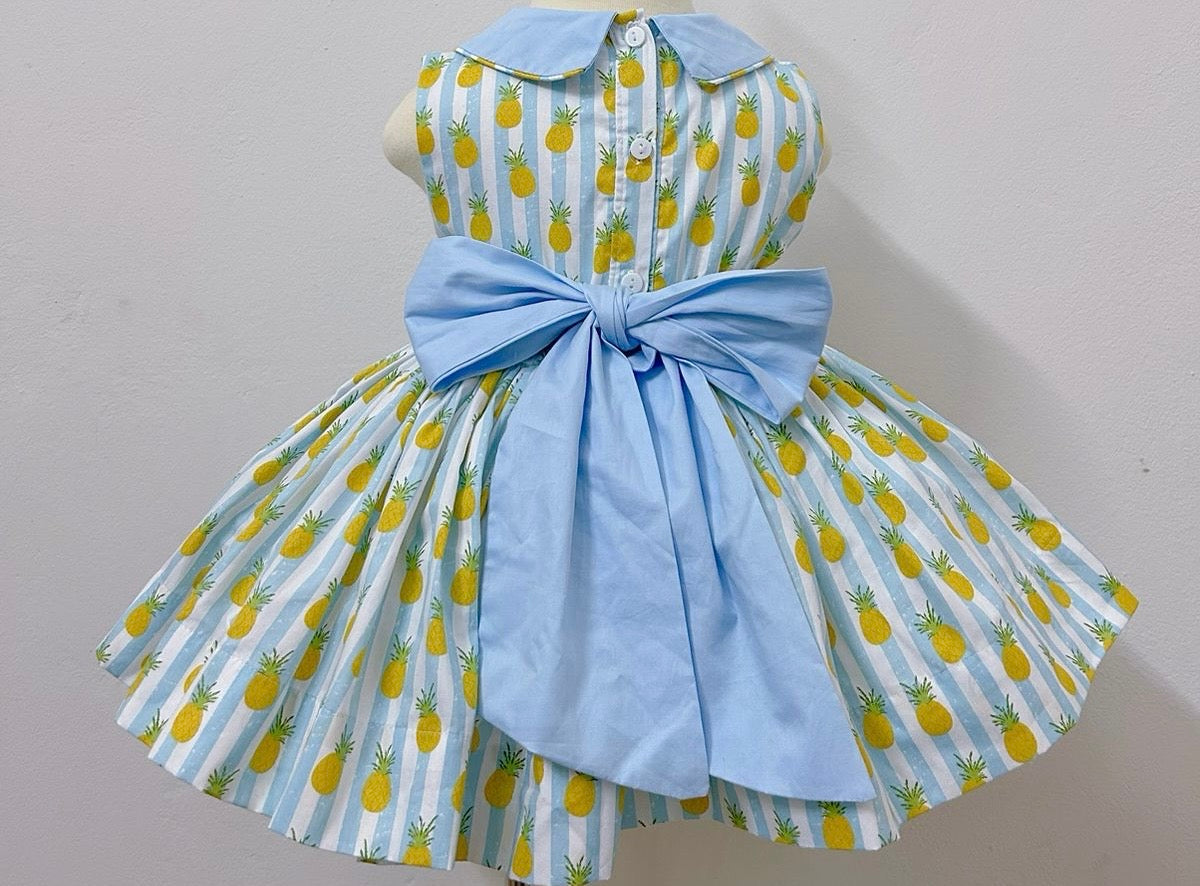 Pineapple sleeveless dress